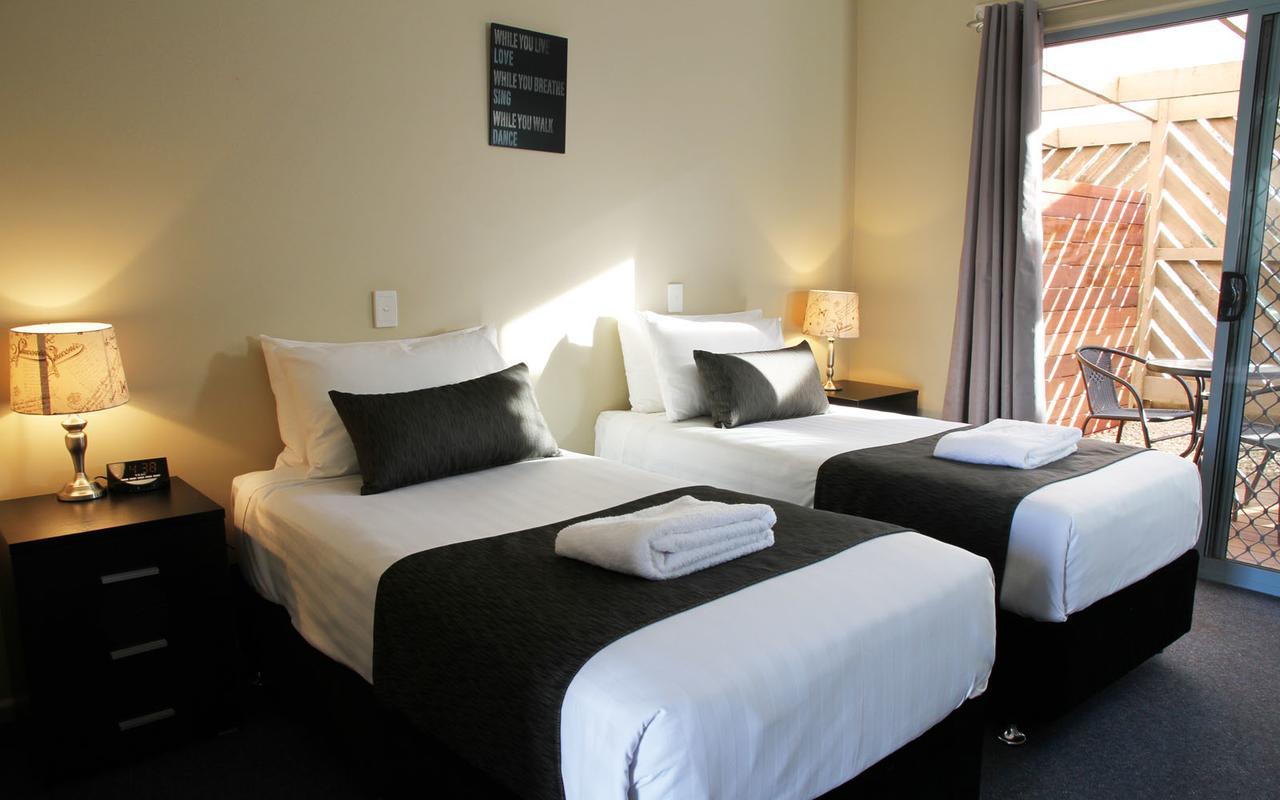 Robinvale Bridge Motel ภายนอก รูปภาพ