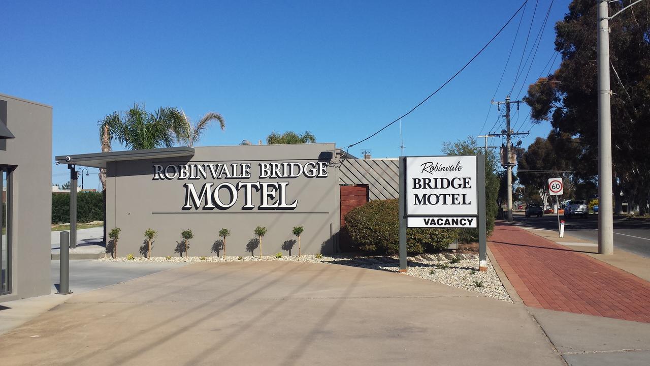 Robinvale Bridge Motel ภายนอก รูปภาพ